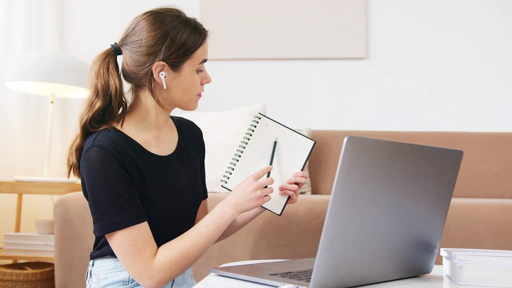 girl attending online webinar